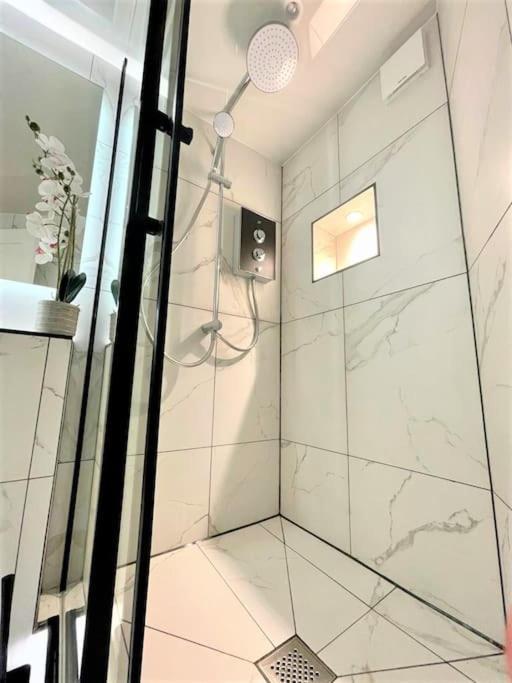 Stylish, Central And Cosy 1Bd Nr Canongate Эдинбург Экстерьер фото