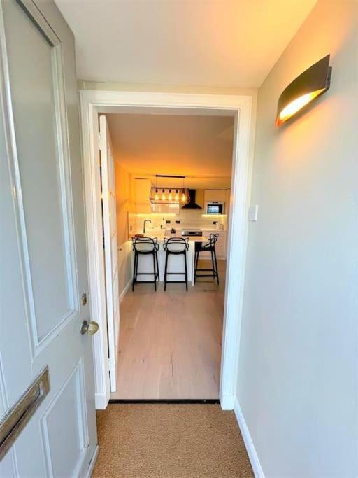 Stylish, Central And Cosy 1Bd Nr Canongate Эдинбург Экстерьер фото