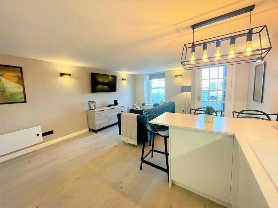 Stylish, Central And Cosy 1Bd Nr Canongate Эдинбург Экстерьер фото