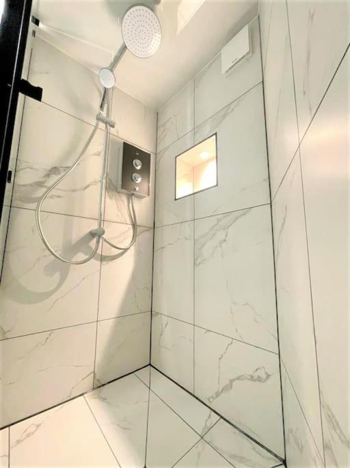 Stylish, Central And Cosy 1Bd Nr Canongate Эдинбург Экстерьер фото