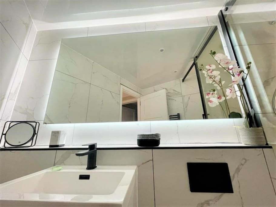 Stylish, Central And Cosy 1Bd Nr Canongate Эдинбург Экстерьер фото